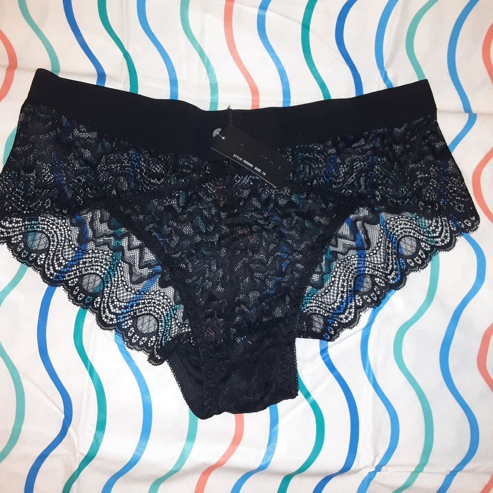 Youmita 1X Black Comfort FIT Lace Panties NWT